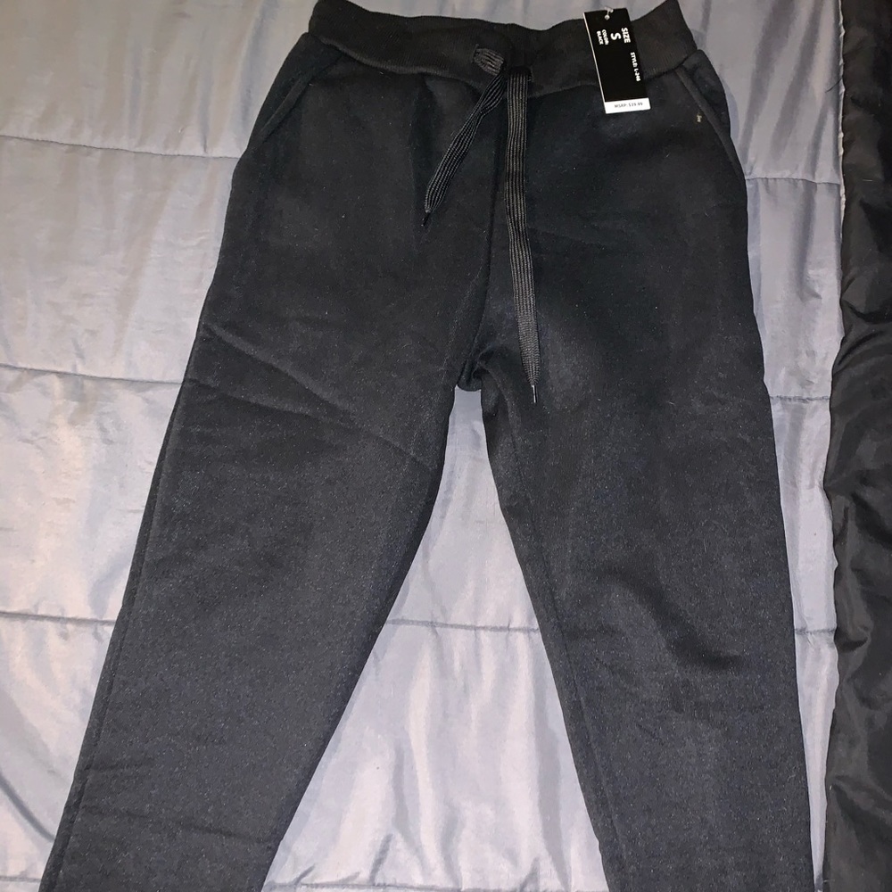 Black sweatpants size small